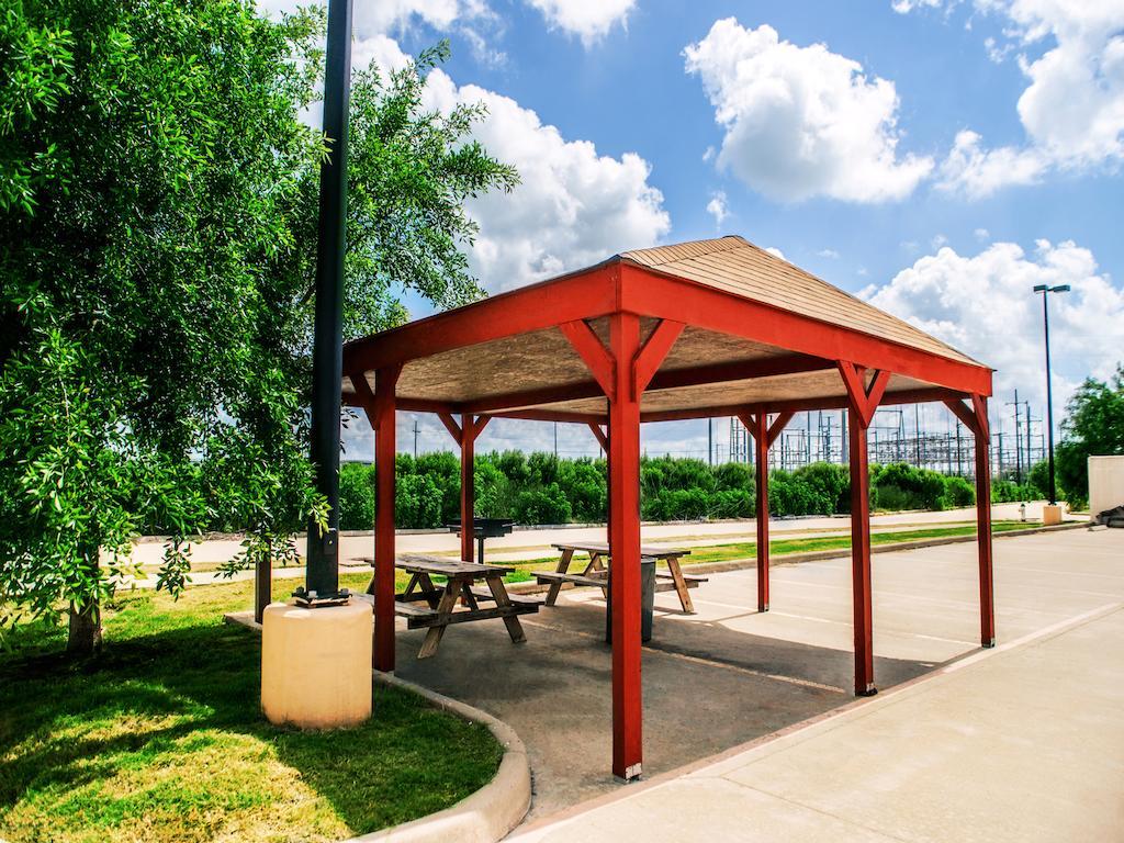 Three Rivers Inn & Suites Port Arthur Esterno foto